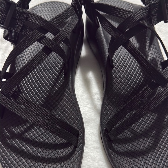Chaco Black Adventure Sandals with Adjustable Straps size 9 - Picture 3 of 8